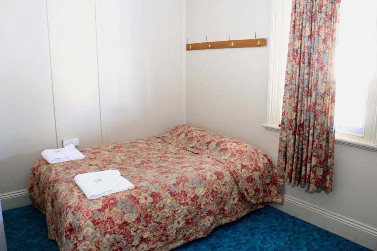 Club Hotel Glen Innes Eksteriør billede