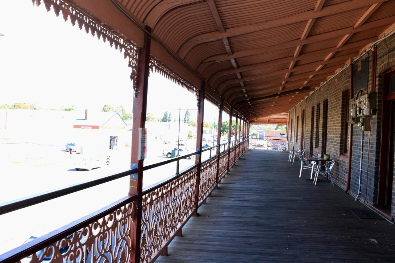Club Hotel Glen Innes Eksteriør billede