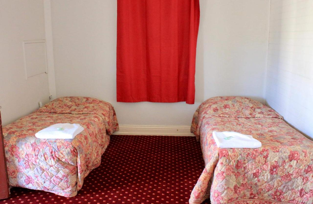 Club Hotel Glen Innes Eksteriør billede